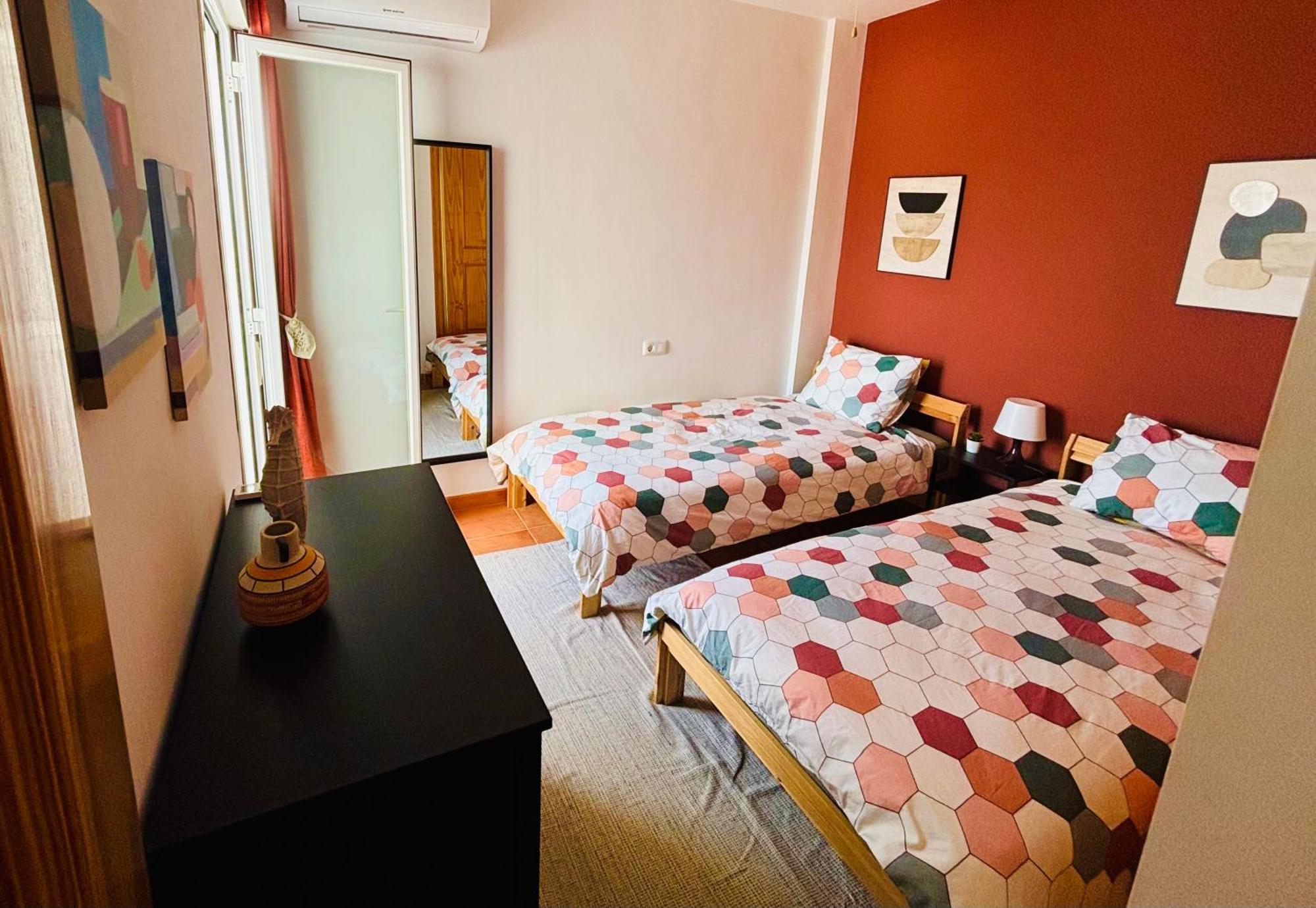 Appartement 2 Bedroom With Sea Views